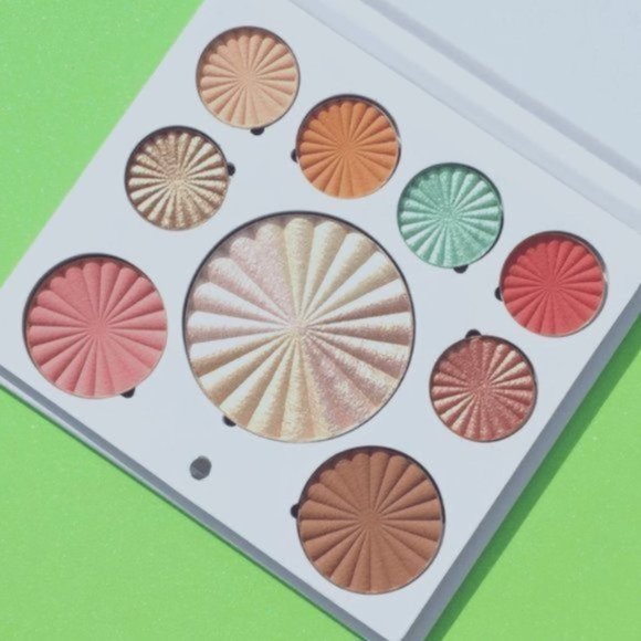 OFRA Good to Go Mini Mix Palette- NIB - Picture 1 of 6